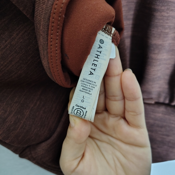 Athleta Women's Brick 1/4 Zip Cowl Neck Pullover Cropped Sweater Sz L One Pocket - Picture 14 of 16